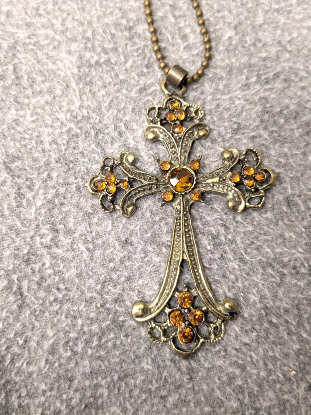 New! Elegant Cross Necklace